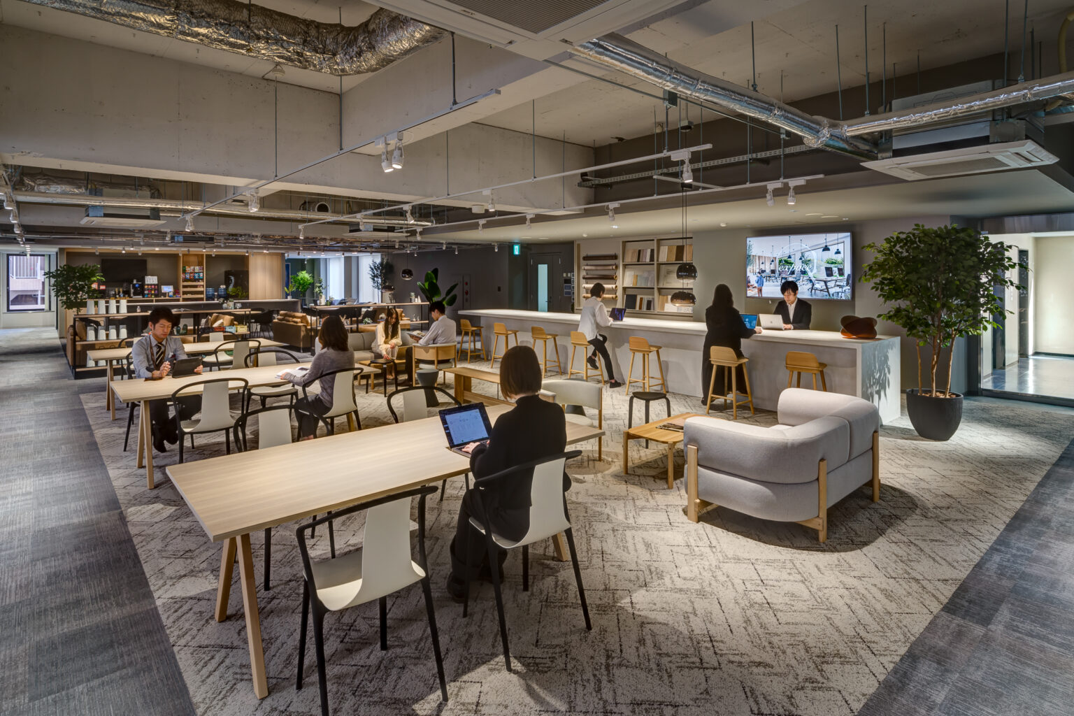TOPPAN株式会社「expace office」第36回 日経ニューオフィス賞 ニューオフィス推進賞を受賞!cocosyスタッフが突撃取材 ...
