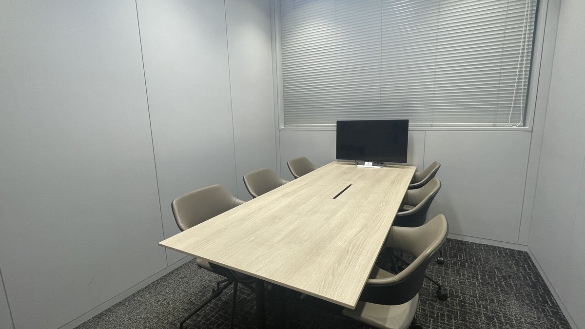 クロスオフィス（内幸町）の会議室
